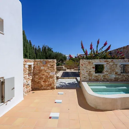 別荘 Seaside With Hot Tub, Vineyard, Shared Pool And View *