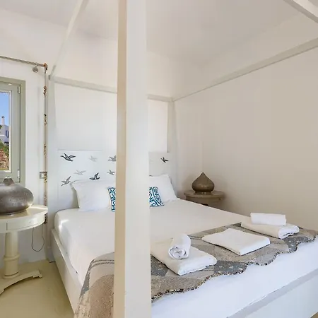 Seaside With Hot Tub, Vineyard, Shared Pool And View 別荘 *