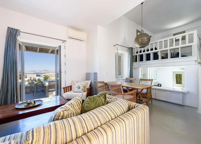 Seaside With Hot Tub, Vineyard, Shared Pool And View Feriehus Páros