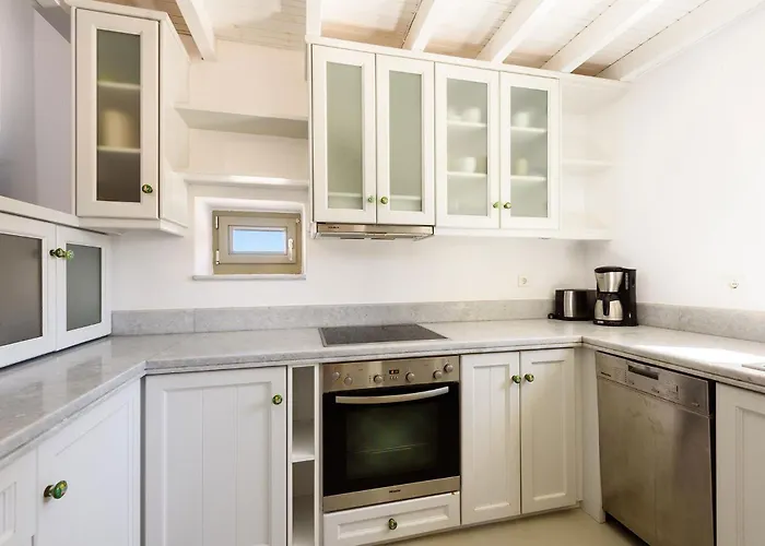 Seaside With Hot Tub, Vineyard, Shared Pool And View * Páros