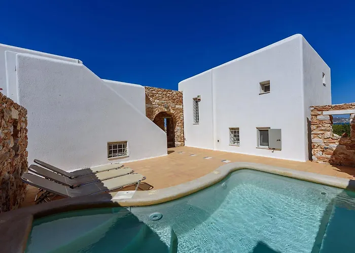 Seaside With Hot Tub, Vineyard, Shared Pool And View * Páros