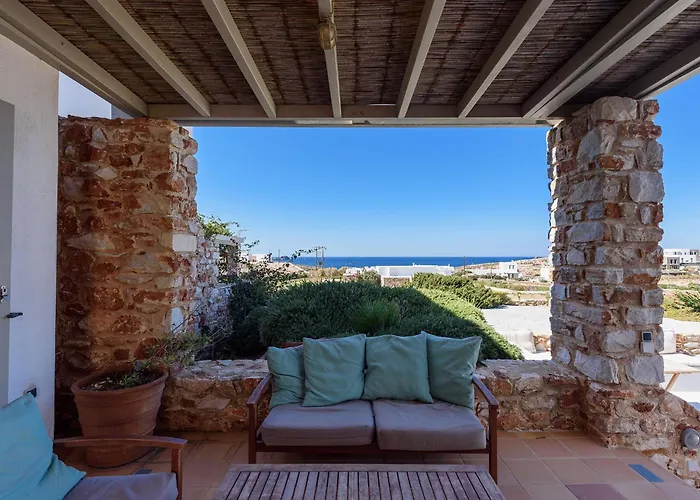 Seaside With Hot Tub, Vineyard, Shared Pool And View Semesterbostad